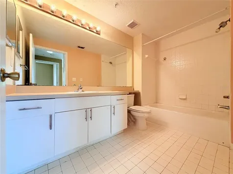 5524 Metrowest Boulevard Orlando FL 32811