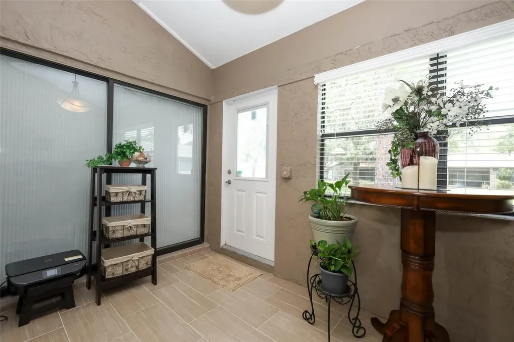 658 Woodridge Drive Fern Park FL 32730