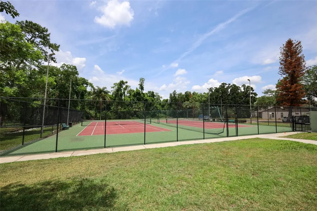 658 Woodridge Drive Fern Park FL 32730