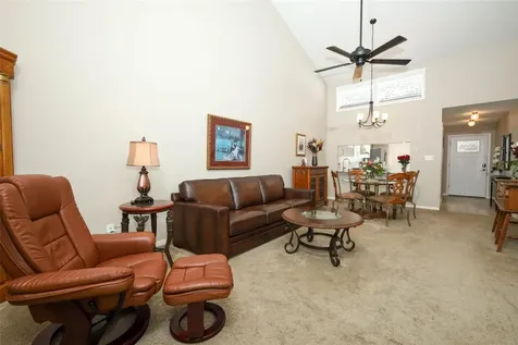 658 Woodridge Drive Fern Park FL 32730