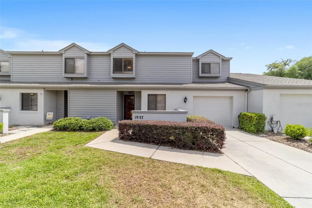 1927 SE 37th Court Circle Ocala FL 34471