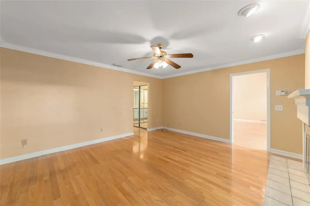 1927 SE 37th Court Circle Ocala FL 34471