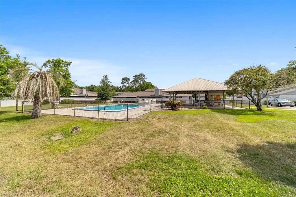 1927 SE 37th Court Circle Ocala FL 34471