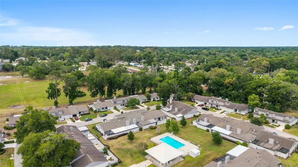 1927 SE 37th Court Circle Ocala FL 34471