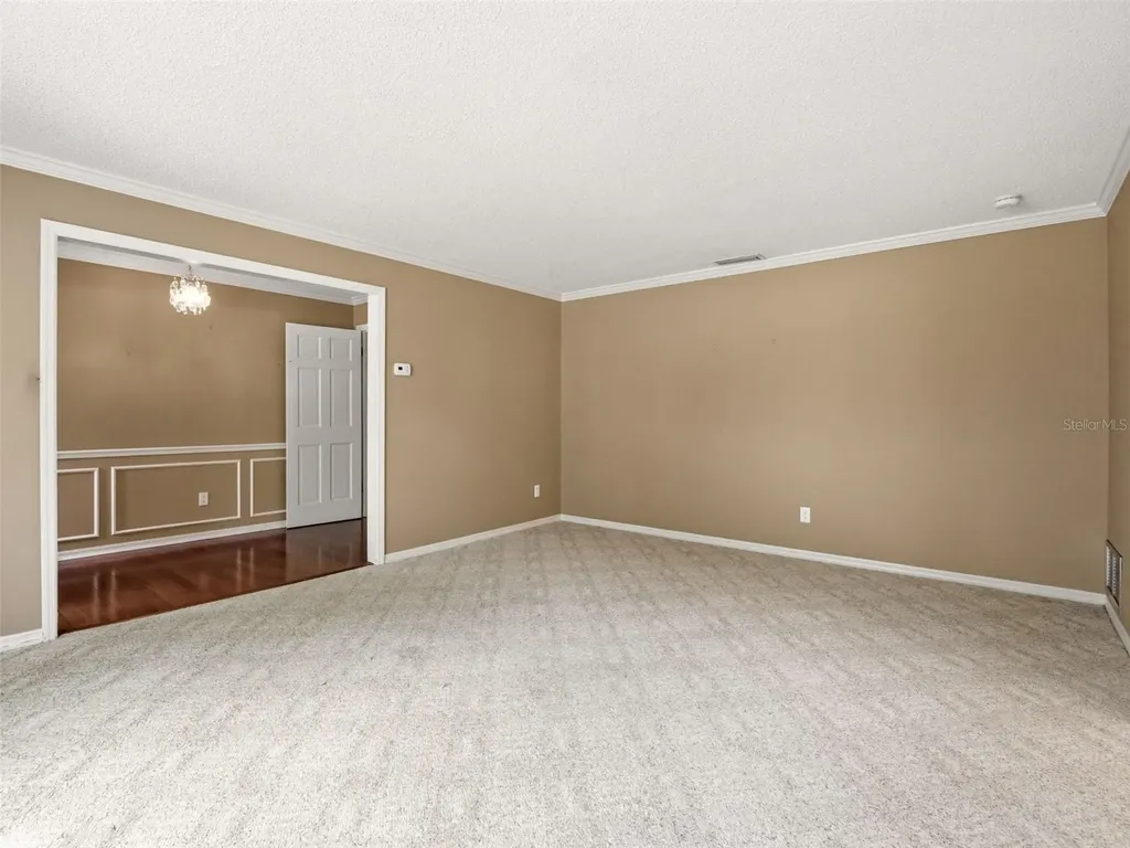 1214 Sweetbriar Road Orlando FL 32806