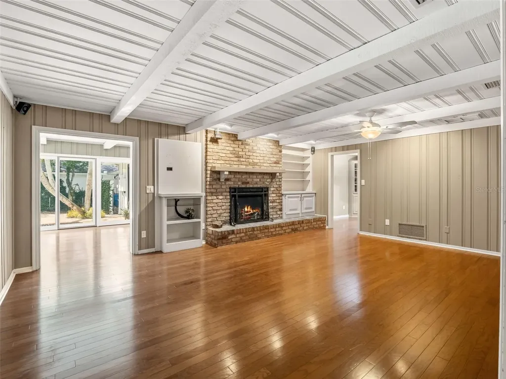 1214 Sweetbriar Road Orlando FL 32806