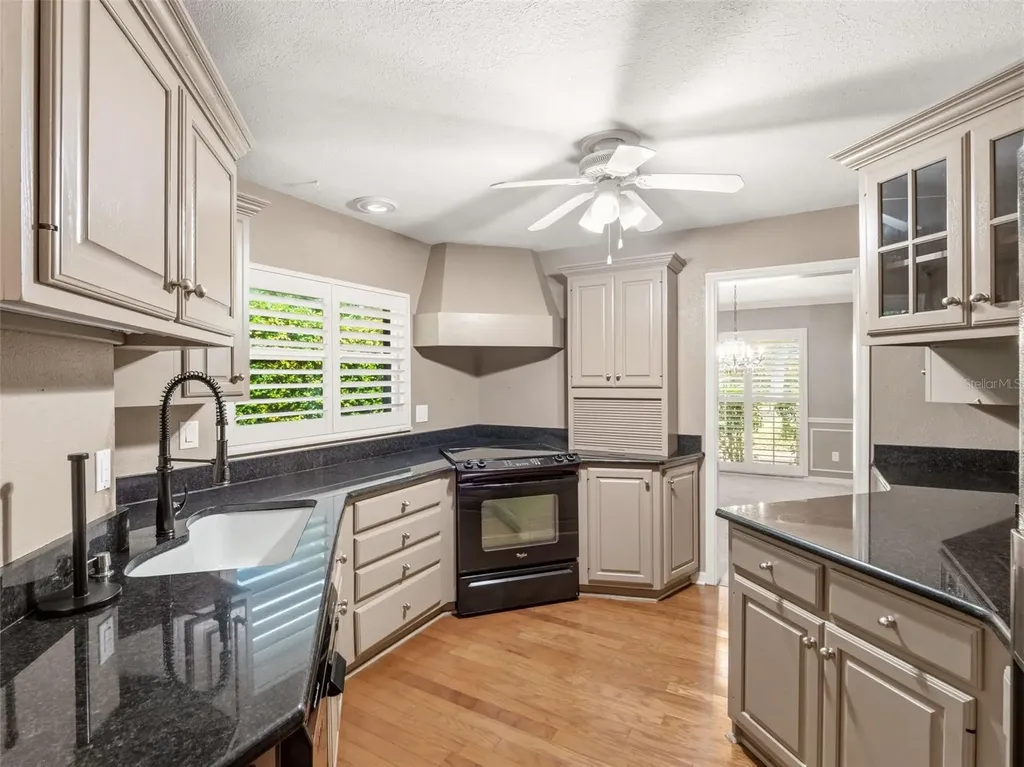 1214 Sweetbriar Road Orlando FL 32806