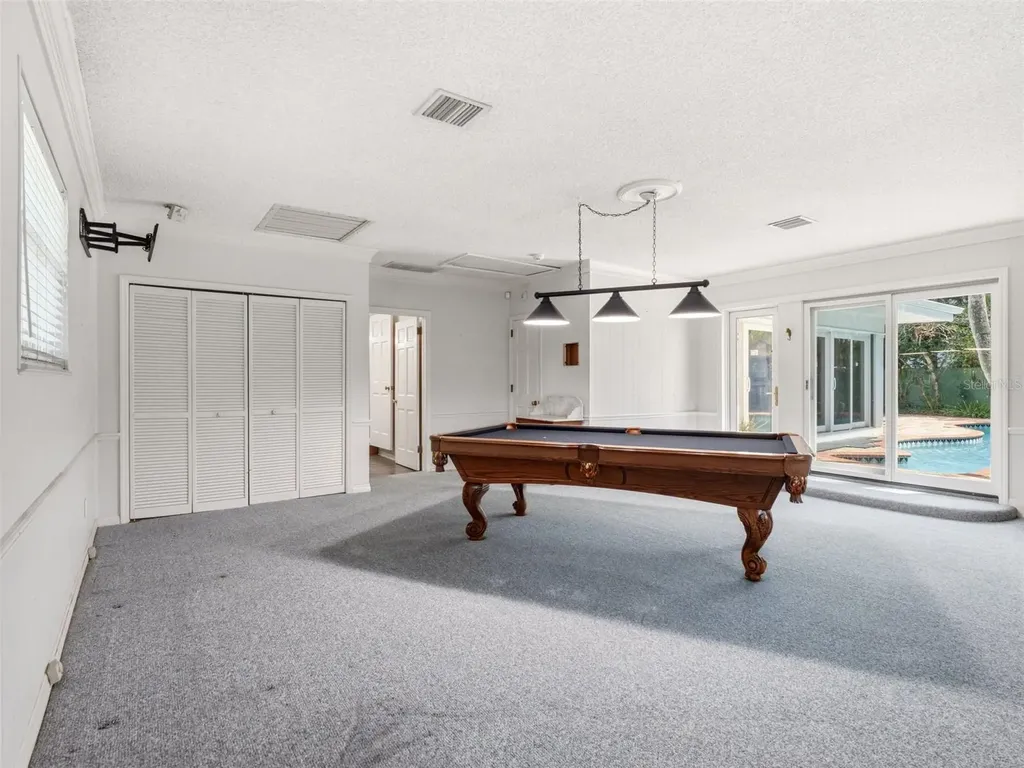 1214 Sweetbriar Road Orlando FL 32806