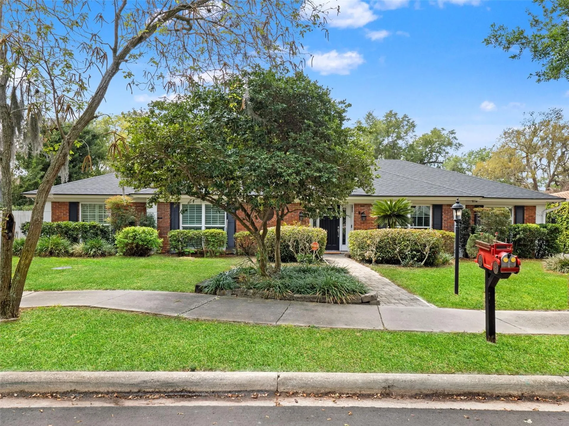1214 Sweetbriar Road Orlando FL 32806