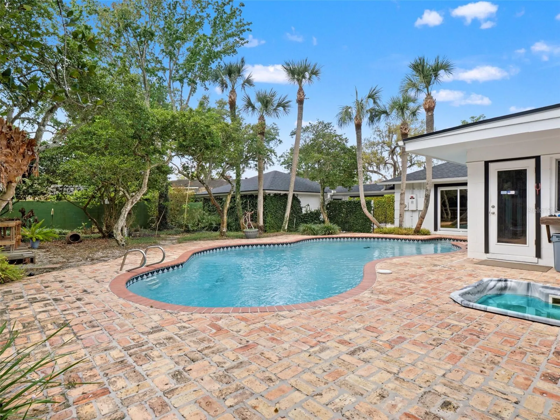 1214 Sweetbriar Road Orlando FL 32806