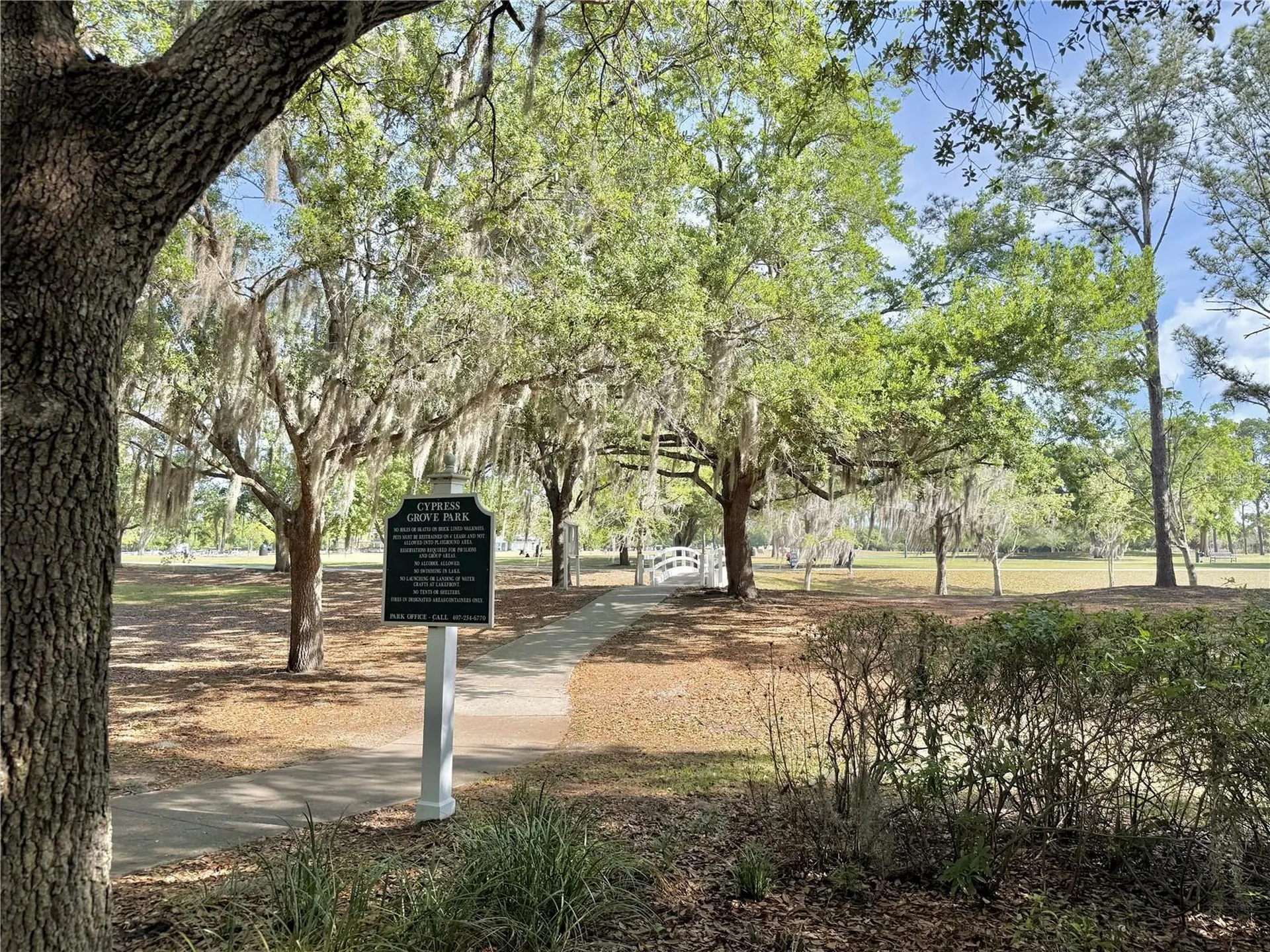 1214 Sweetbriar Road Orlando FL 32806