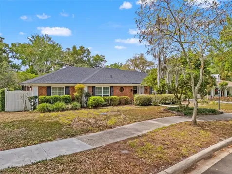 1214 Sweetbriar Road Orlando FL 32806