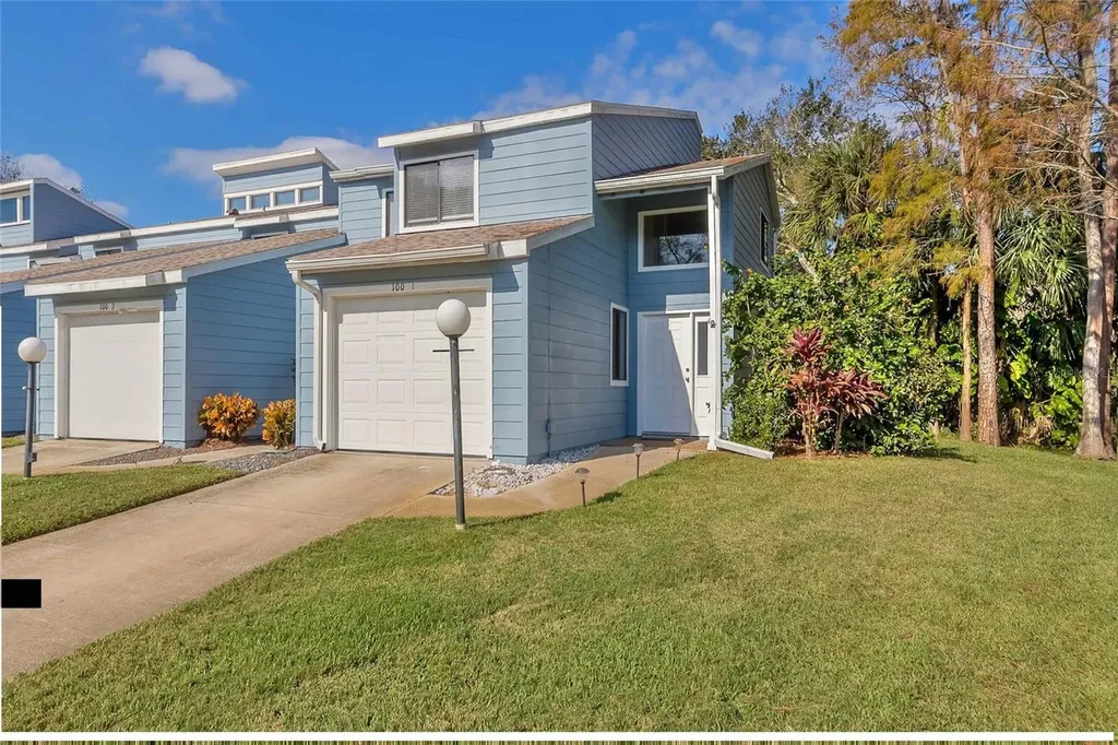 100 Kingbird Circle Daytona Beach FL 32119