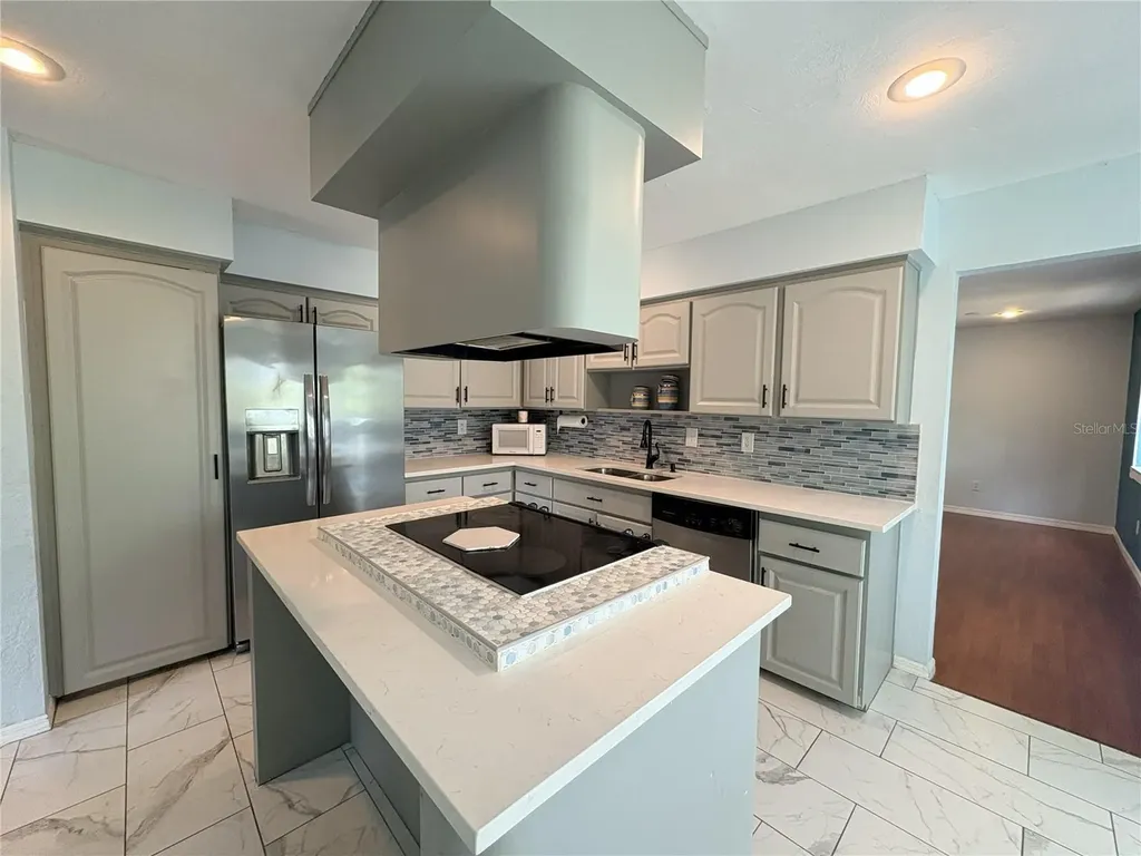 100 Kingbird Circle Daytona Beach FL 32119