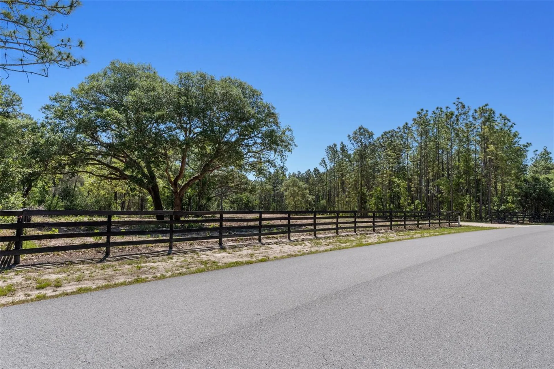 8373 NW 26th Street Wildwood FL 34785