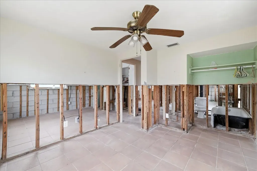 510 Marlyn Way Madeira Beach FL 33708