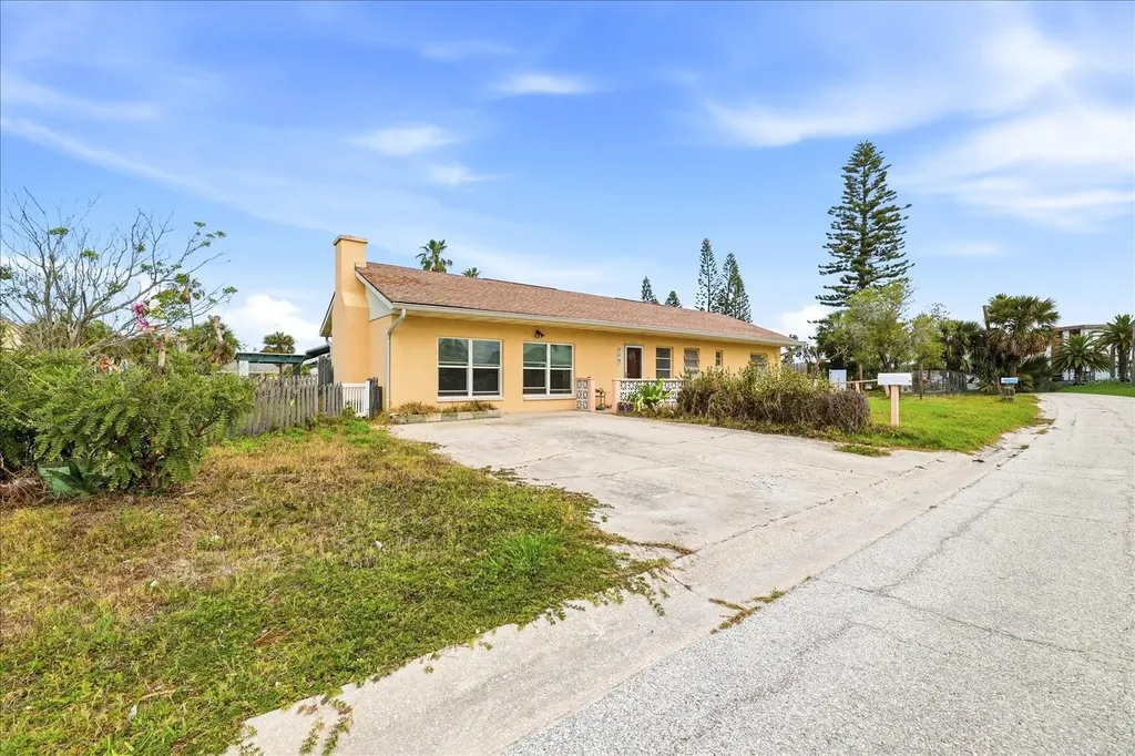 510 Marlyn Way Madeira Beach FL 33708