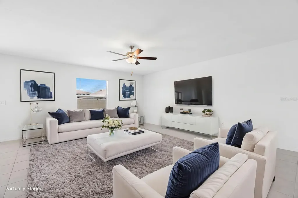 2881 Silver Scallop Loop Wimauma FL 33598