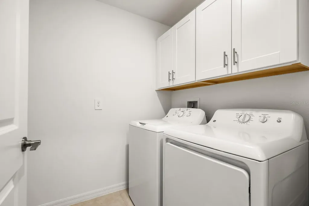 2881 Silver Scallop Loop Wimauma FL 33598
