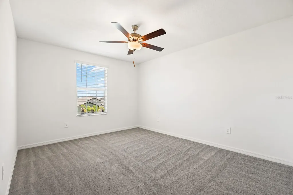2881 Silver Scallop Loop Wimauma FL 33598