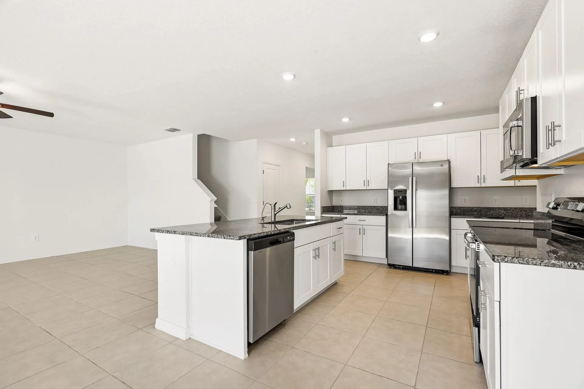 2881 Silver Scallop Loop Wimauma FL 33598