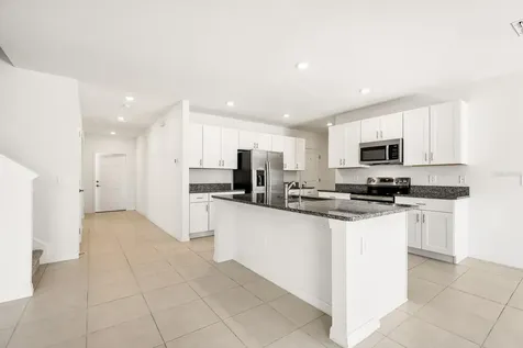 2881 Silver Scallop Loop Wimauma FL 33598