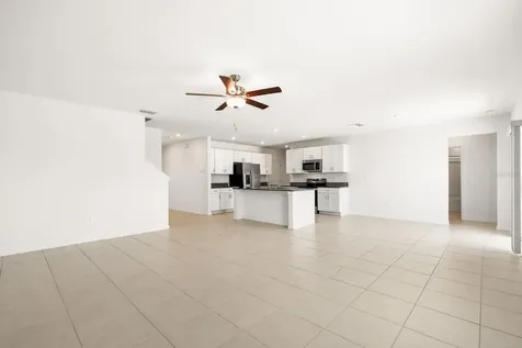 2881 Silver Scallop Loop Wimauma FL 33598