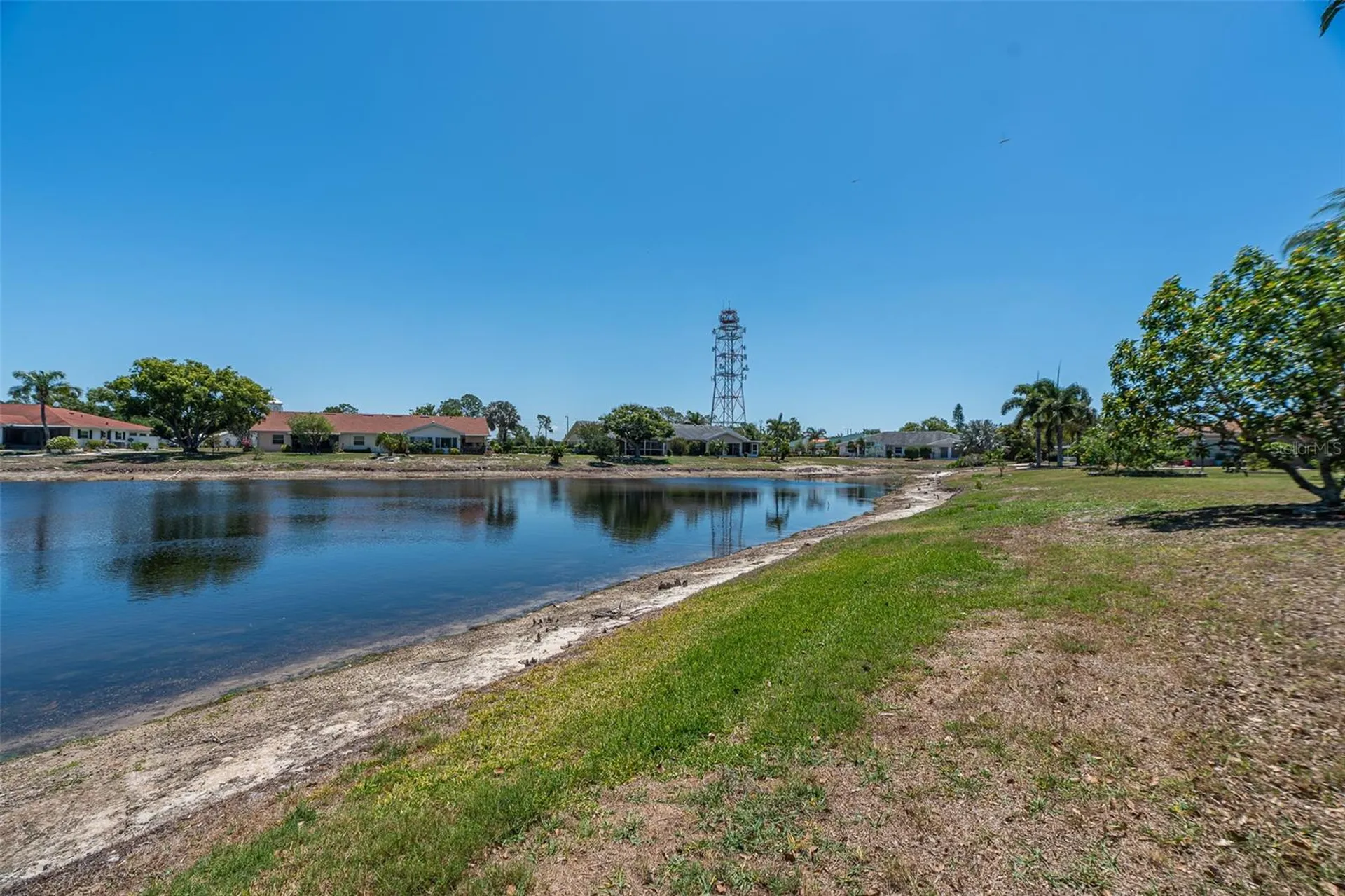 1027 Bluewater Drive Sun City Center FL 33573