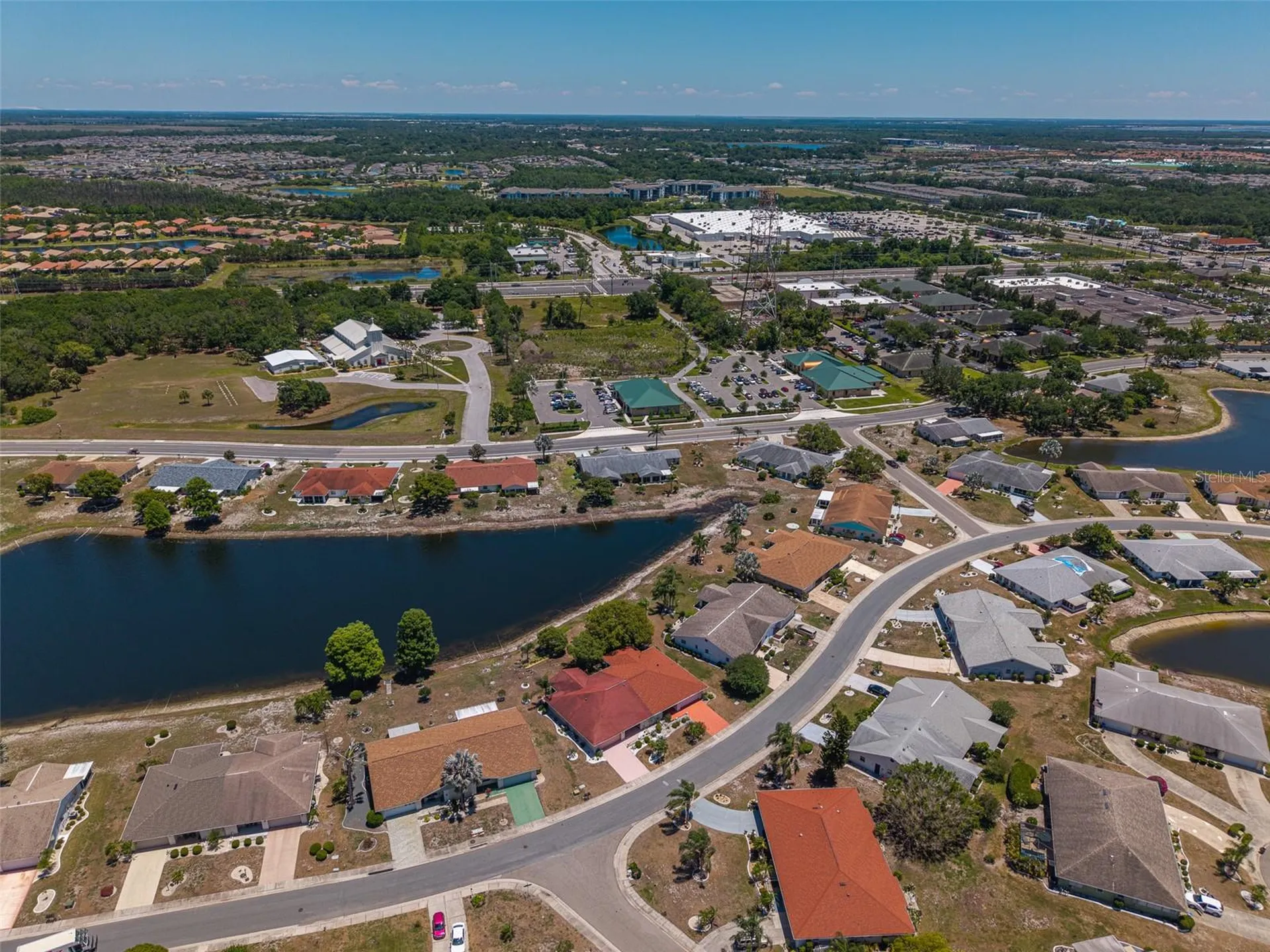 1027 Bluewater Drive Sun City Center FL 33573