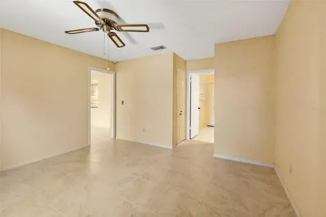1027 Bluewater Drive Sun City Center FL 33573