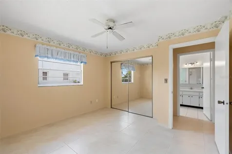 1027 Bluewater Drive Sun City Center FL 33573