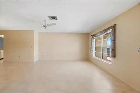 1027 Bluewater Drive Sun City Center FL 33573