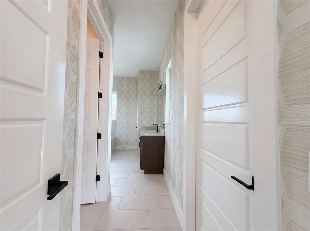 5911 Redbay Boulevard Bradenton FL 34210
