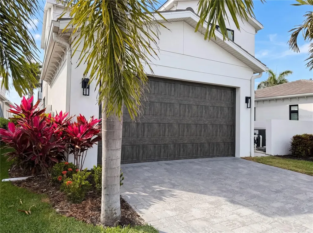 5911 Redbay Boulevard Bradenton FL 34210