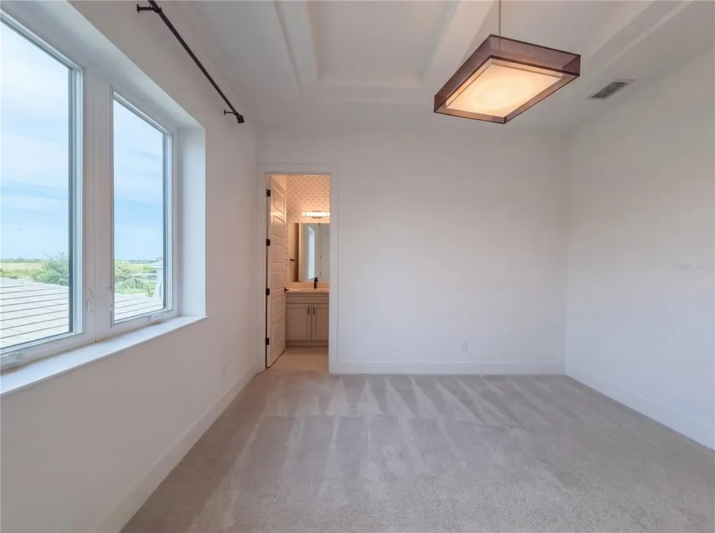 5911 Redbay Boulevard Bradenton FL 34210
