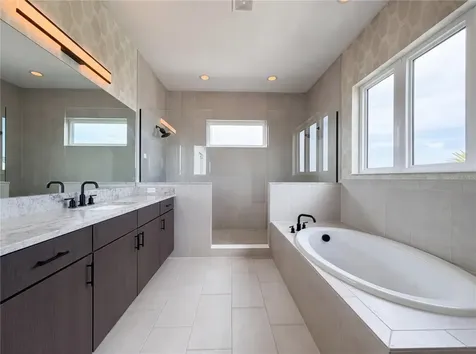 5911 Redbay Boulevard Bradenton FL 34210