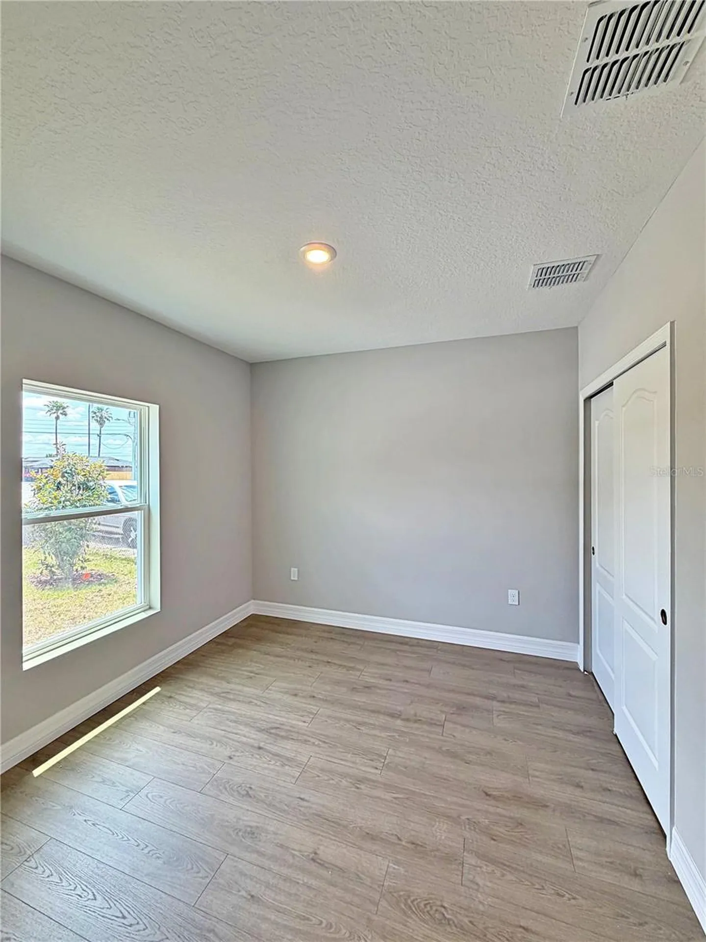 5023 Old Cheney Highway Orlando FL 32807