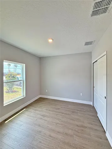 5023 Old Cheney Highway Orlando FL 32807