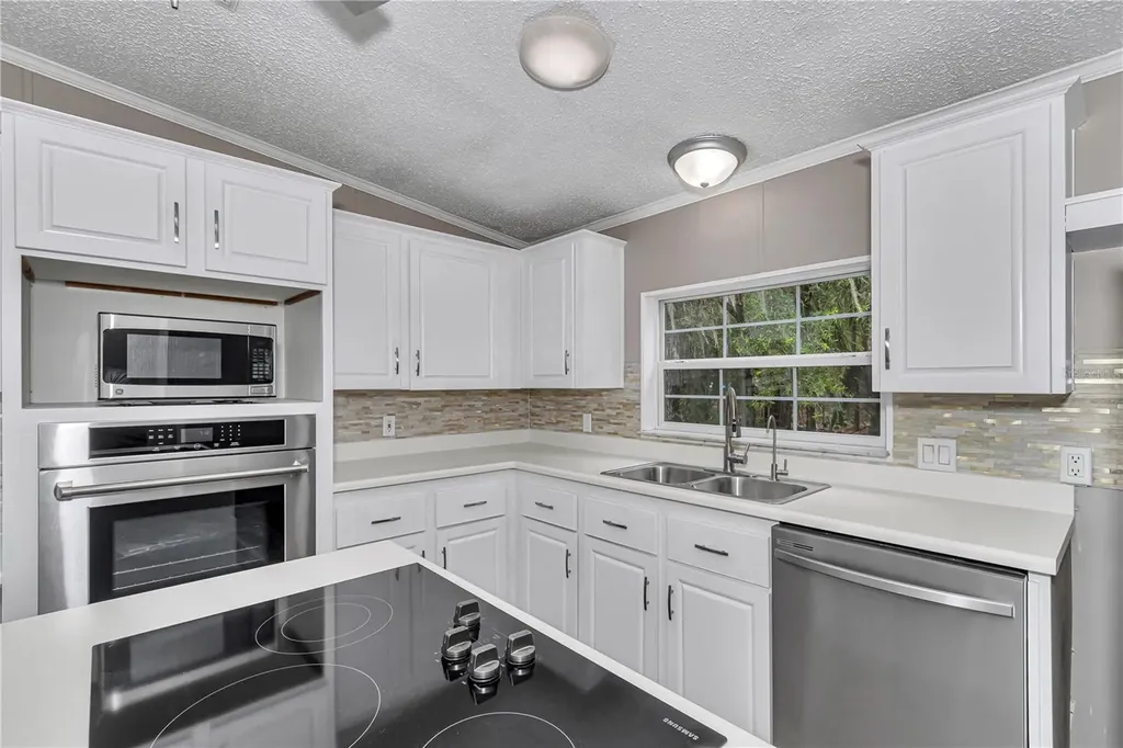 7899 W Fostoria Drive Dunnellon FL 34433