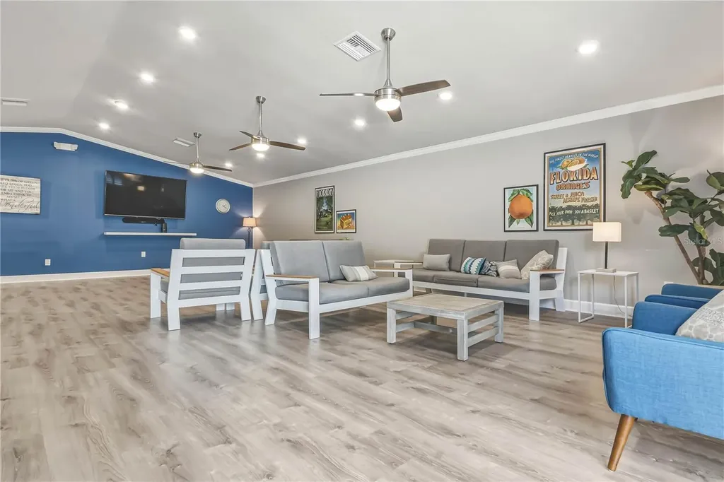 1696 Nash Court Dunedin FL 34698