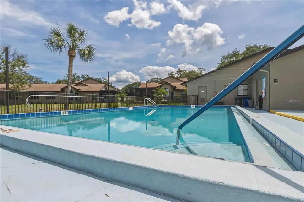 1696 Nash Court Dunedin FL 34698