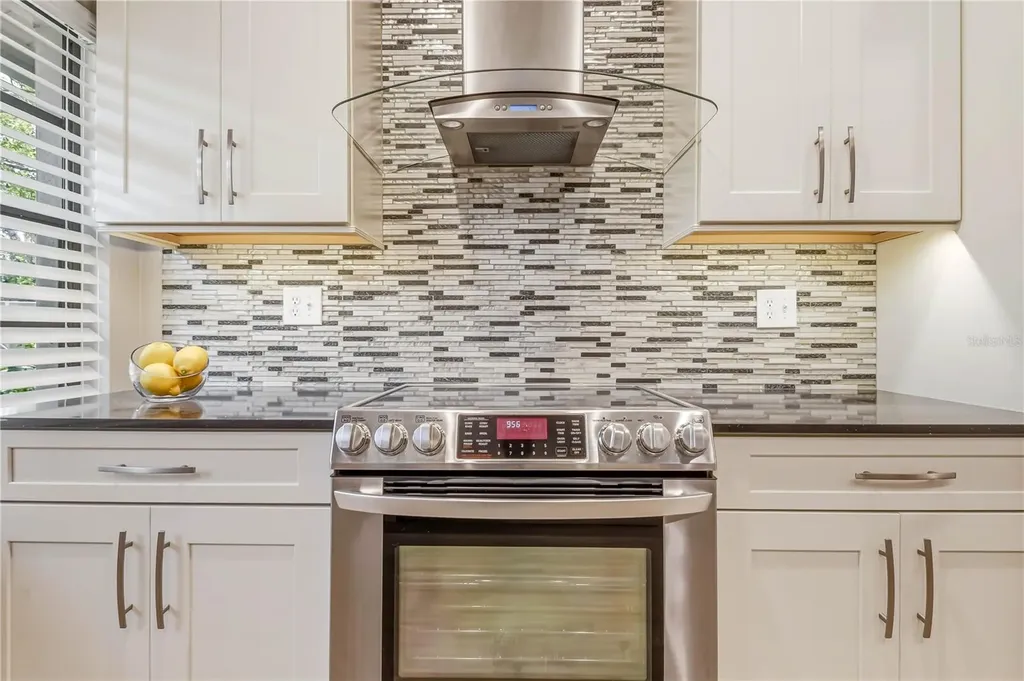 1696 Nash Court Dunedin FL 34698