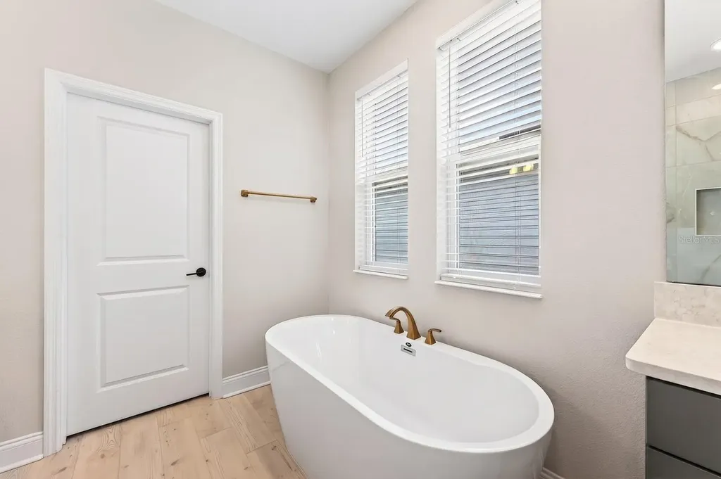 640 Dogfish Lane Debary FL 32713