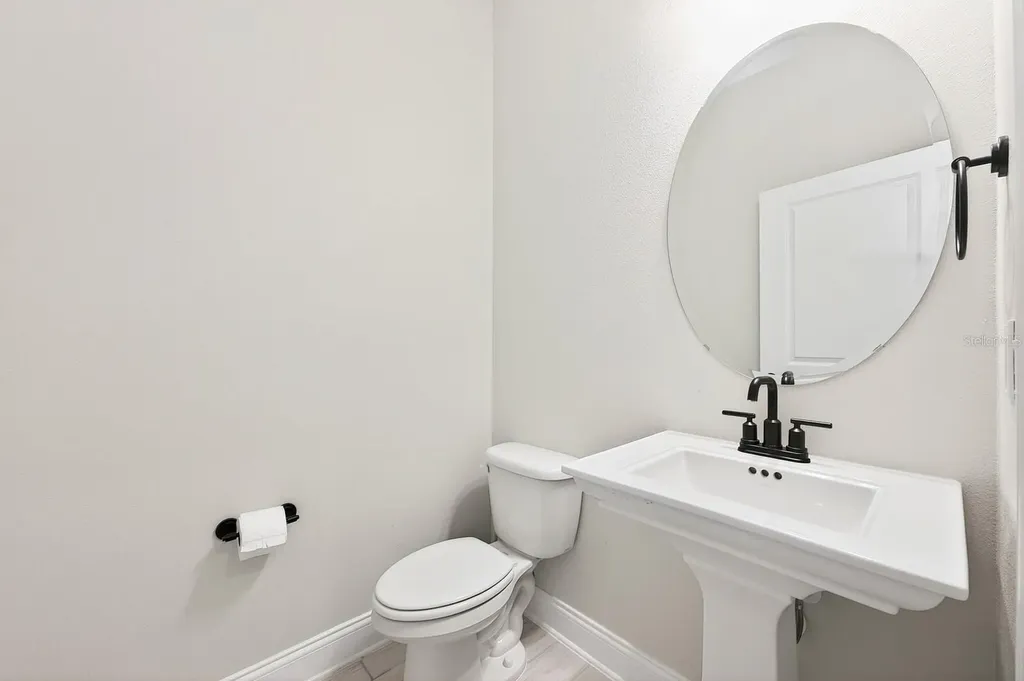 640 Dogfish Lane Debary FL 32713