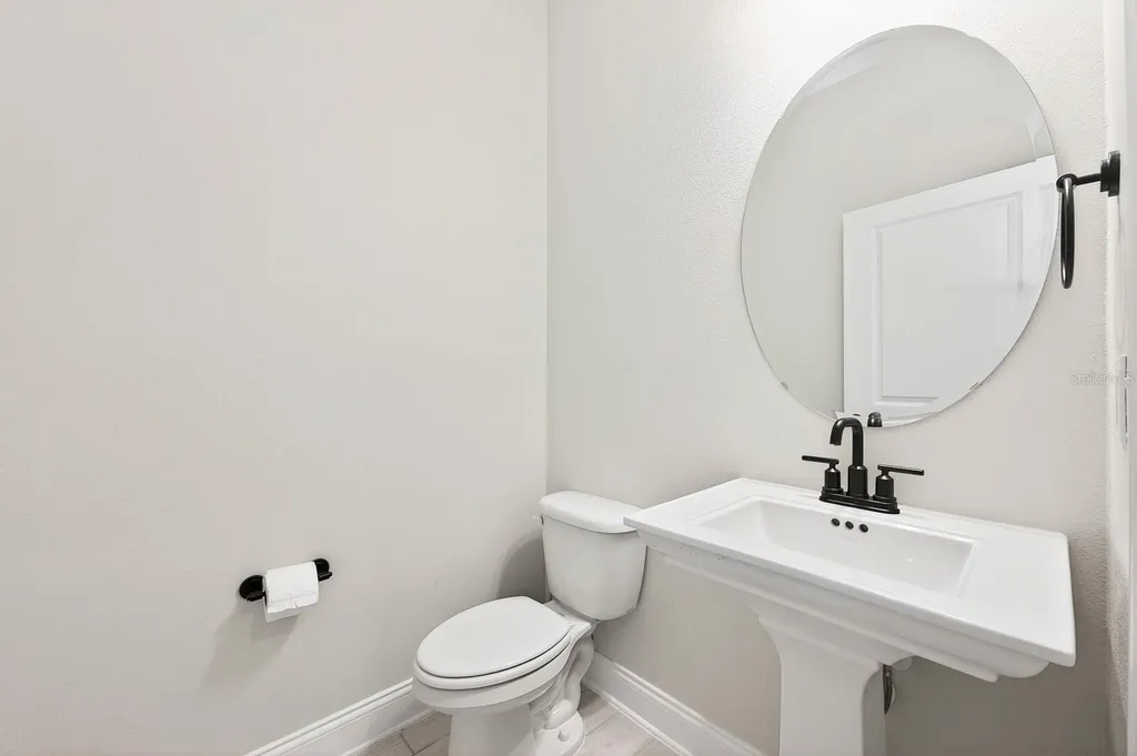 640 Dogfish Lane Debary FL 32713
