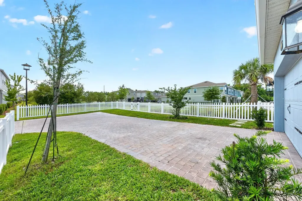 640 Dogfish Lane Debary FL 32713