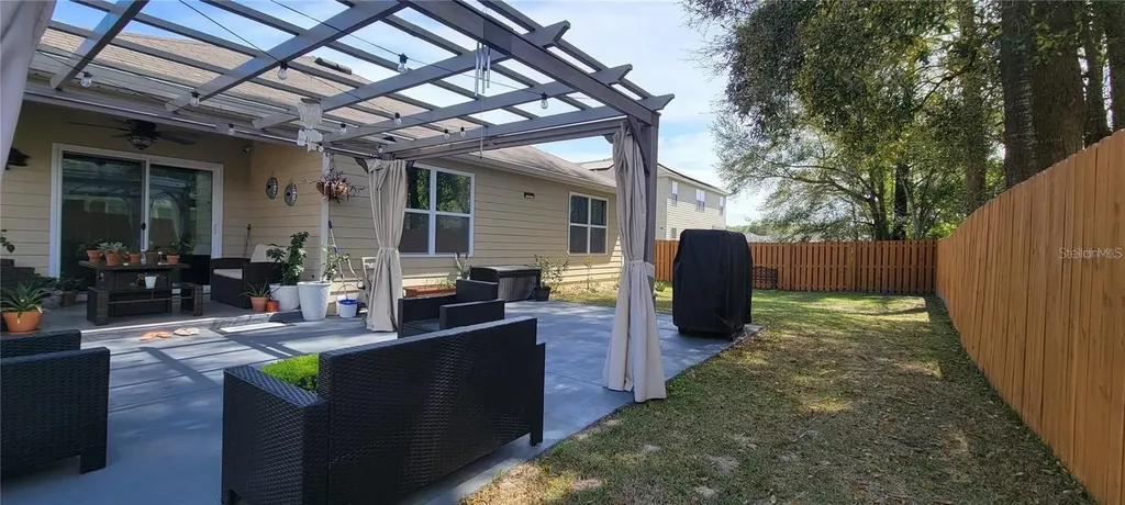 19688 NW 229th Street High Springs FL 32643