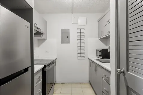 B 416 Rio Piedras San Juan PR 00924