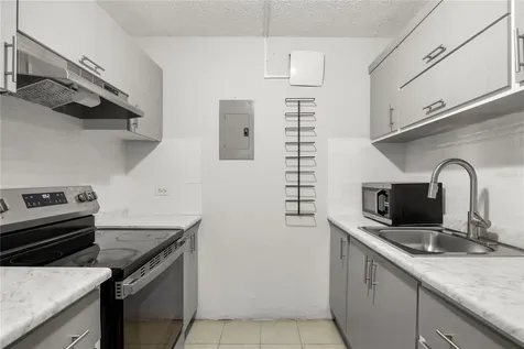 B 416 Rio Piedras San Juan PR 00924