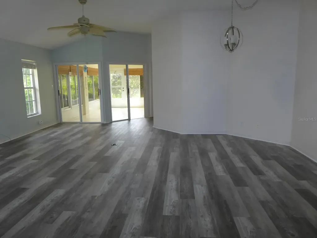 21721 King Richards Way Leesburg FL 34748